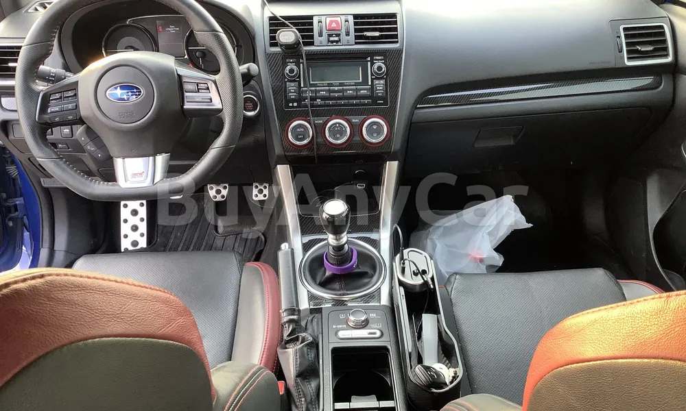 Vehicle photo 9