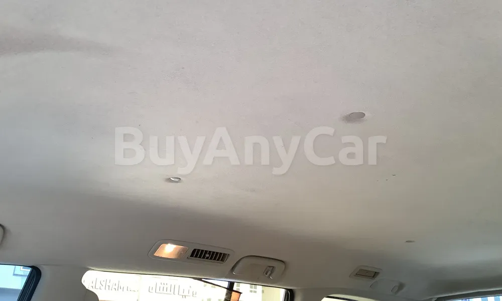 Vehicle photo 10