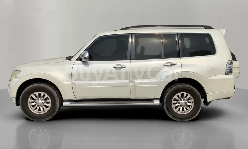 Vehicle photo 4