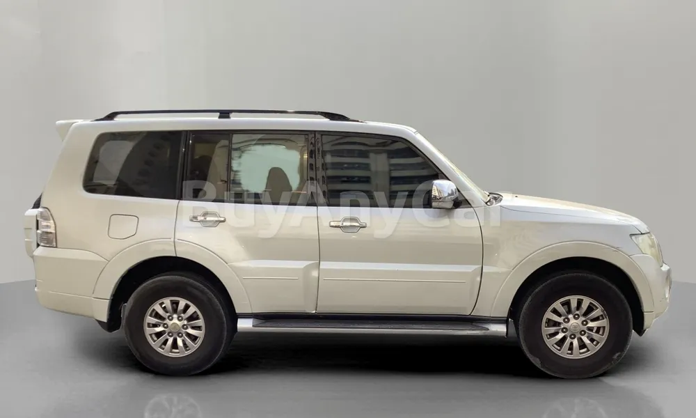 Vehicle photo 3