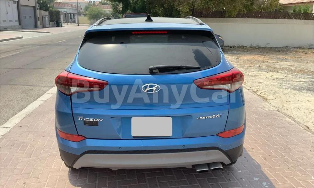 Vehicle photo 2