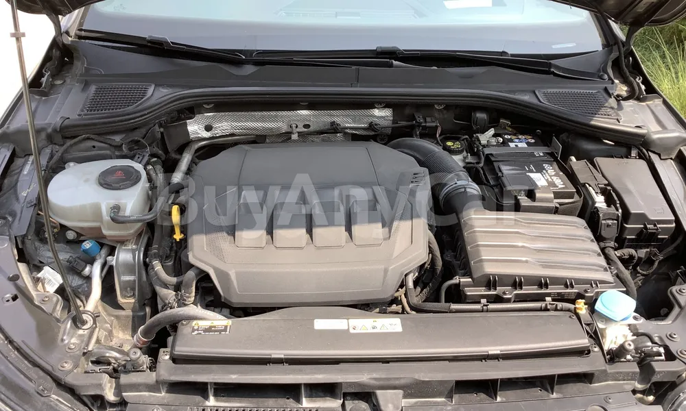 Vehicle photo 11