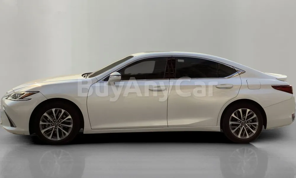 Vehicle photo 4