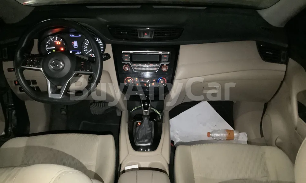 Vehicle photo 7
