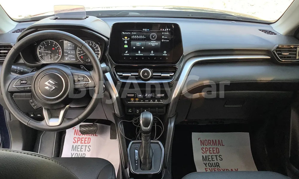 Vehicle photo 9