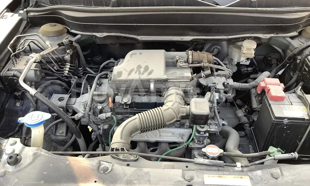Vehicle photo 6