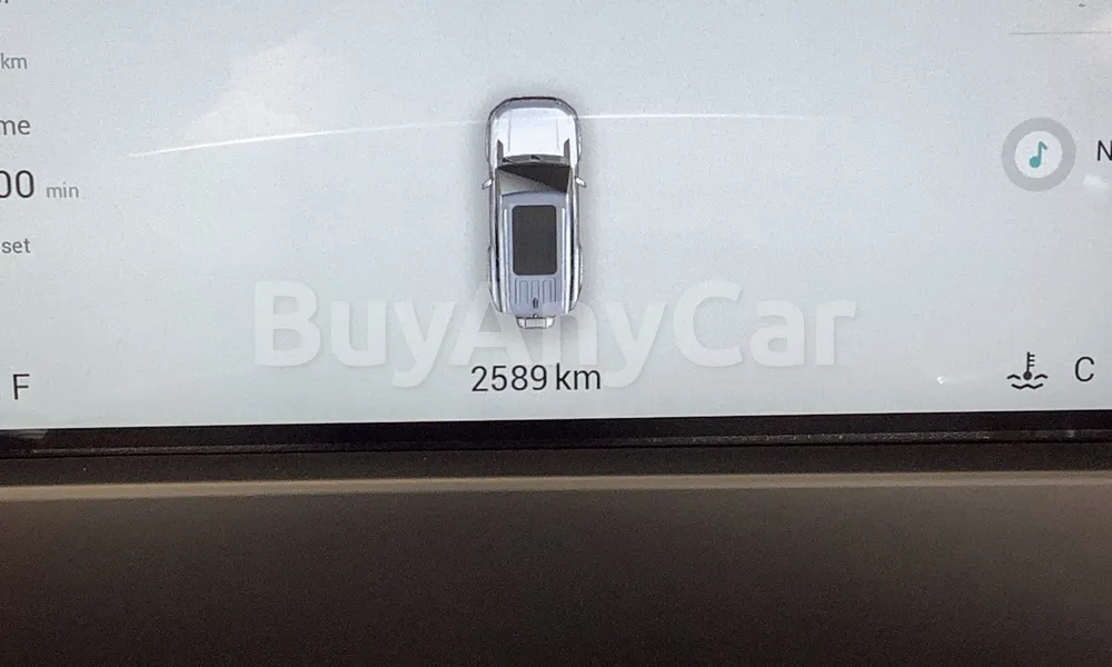 Vehicle photo 9