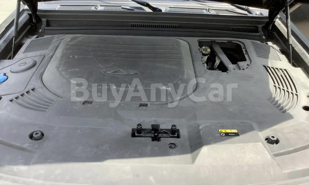 Vehicle photo 5