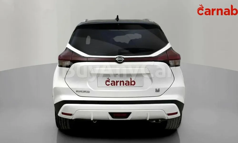 Vehicle photo 2
