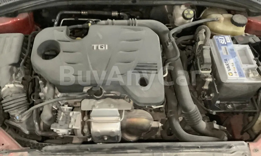 Vehicle photo 6