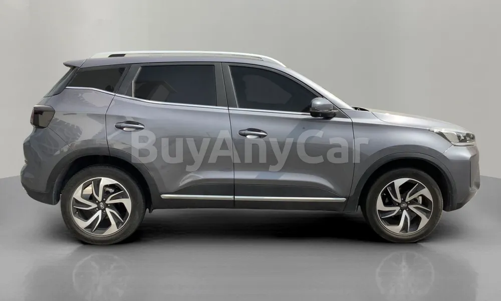 Vehicle photo 3