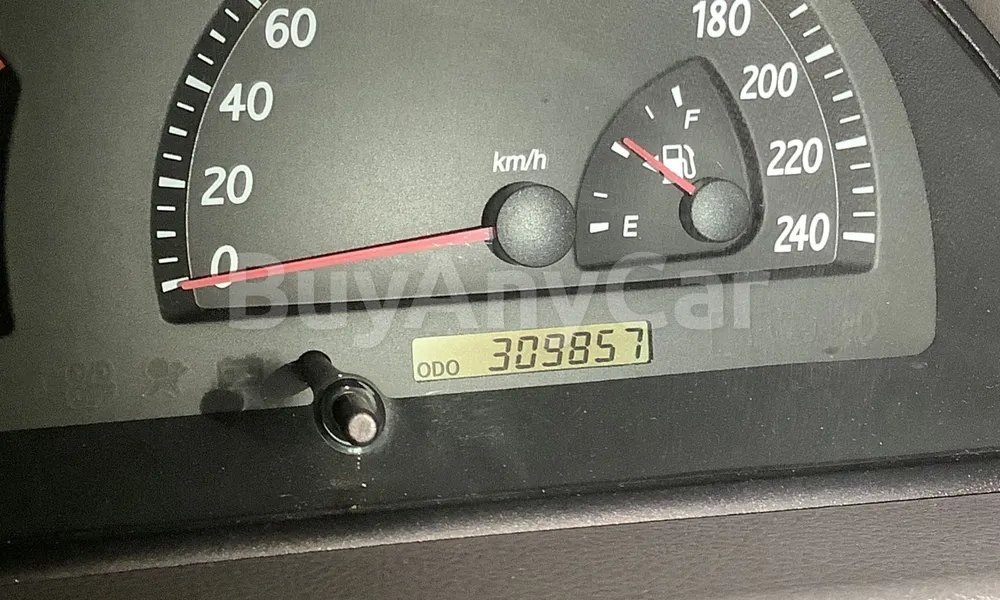 Vehicle photo 6