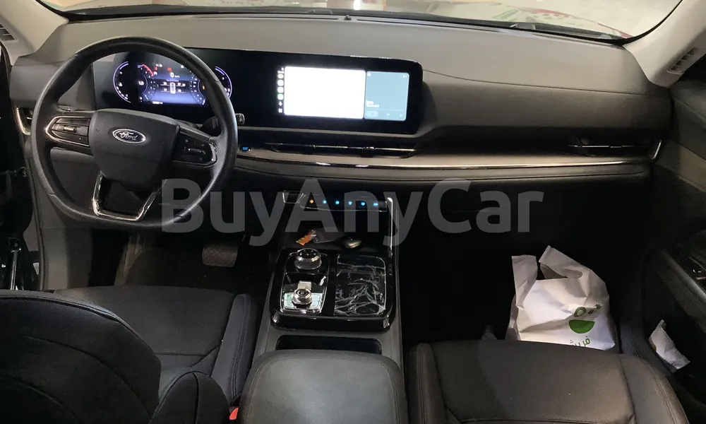 Vehicle photo 8
