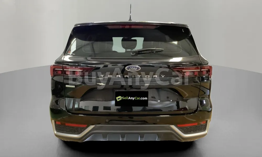 Vehicle photo 2