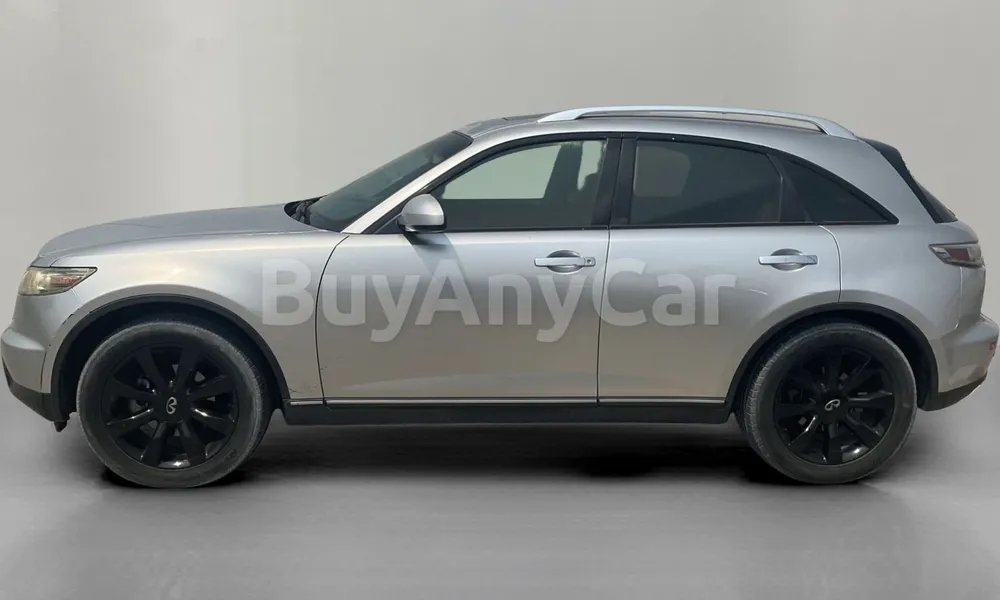 Vehicle photo 4