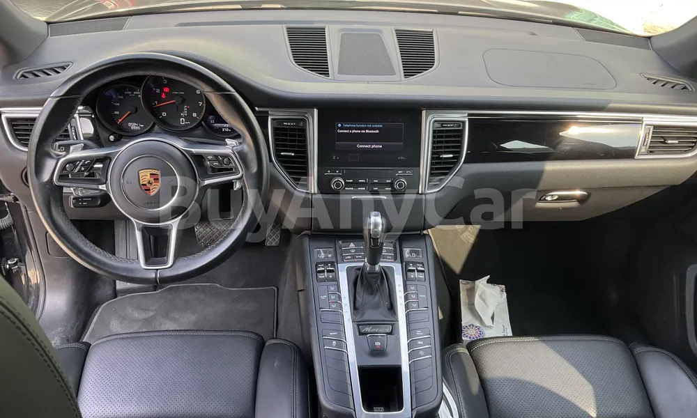 Vehicle photo 8