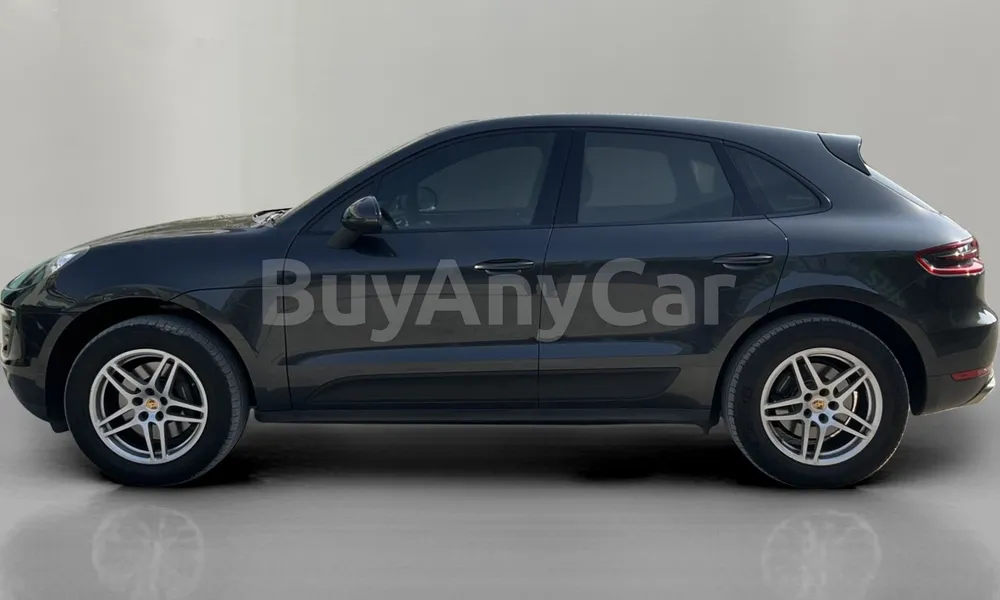 Vehicle photo 4