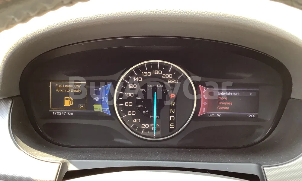 Vehicle photo 6
