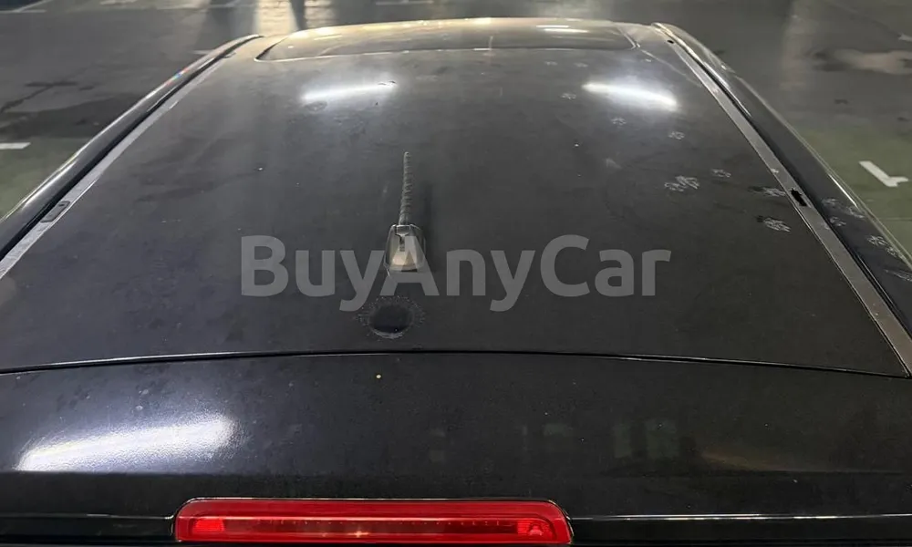 Vehicle photo 4