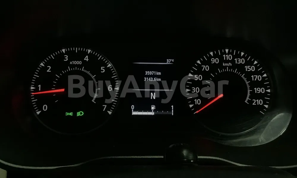 Vehicle photo 7