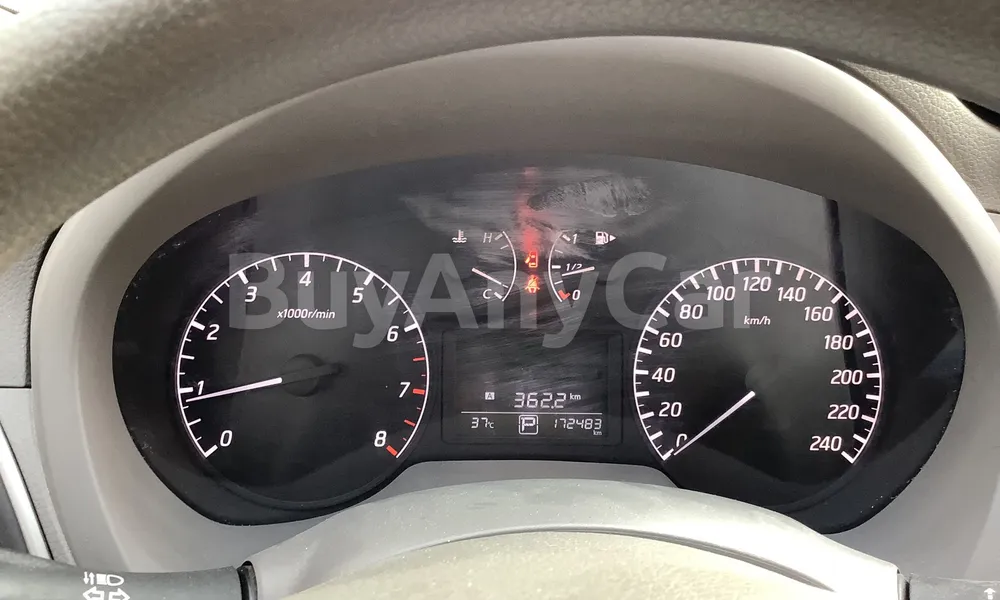 Vehicle photo 7