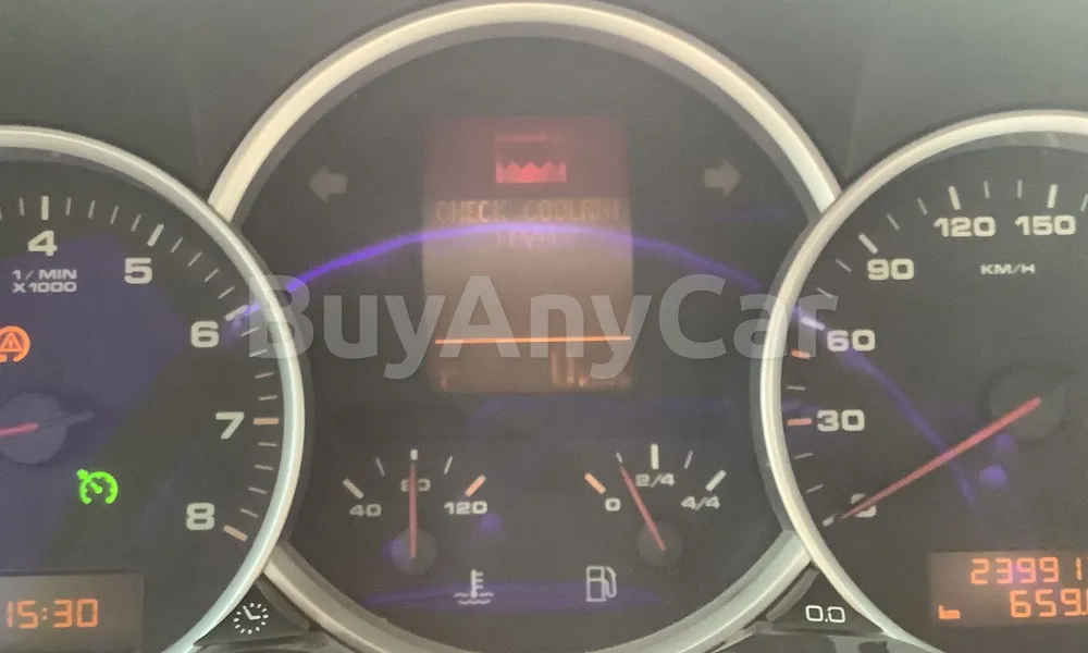 Vehicle photo 7