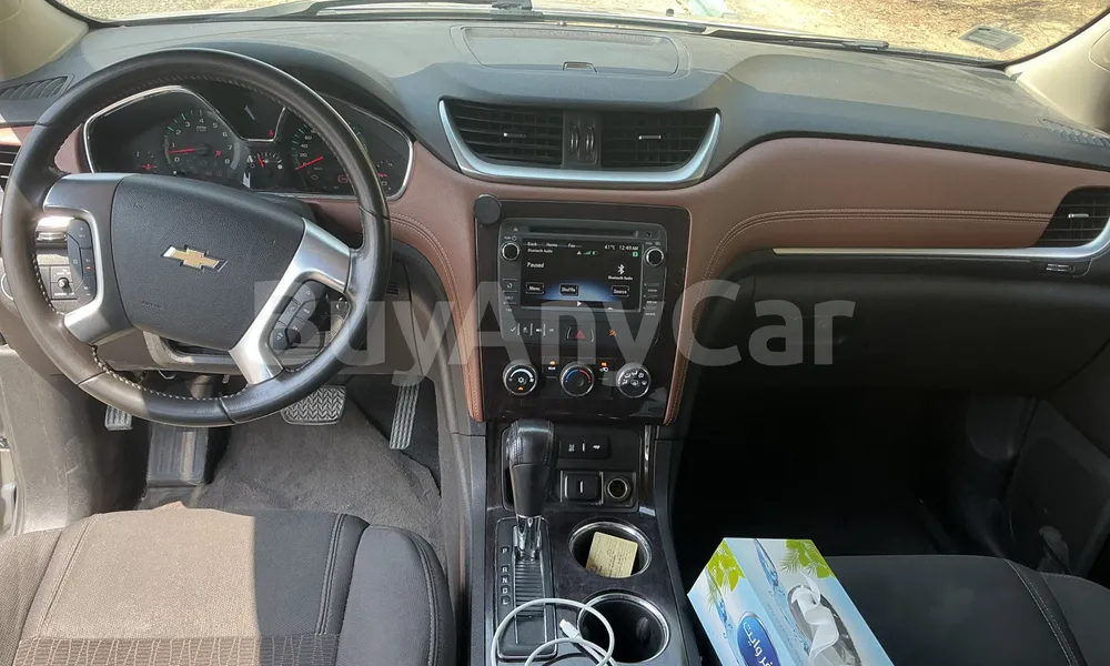 Vehicle photo 8