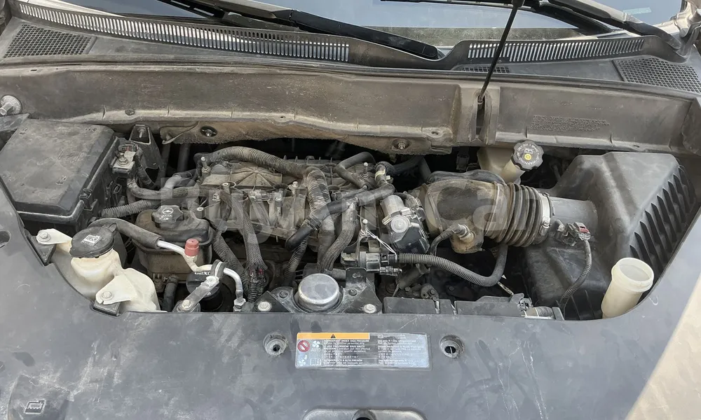 Vehicle photo 6