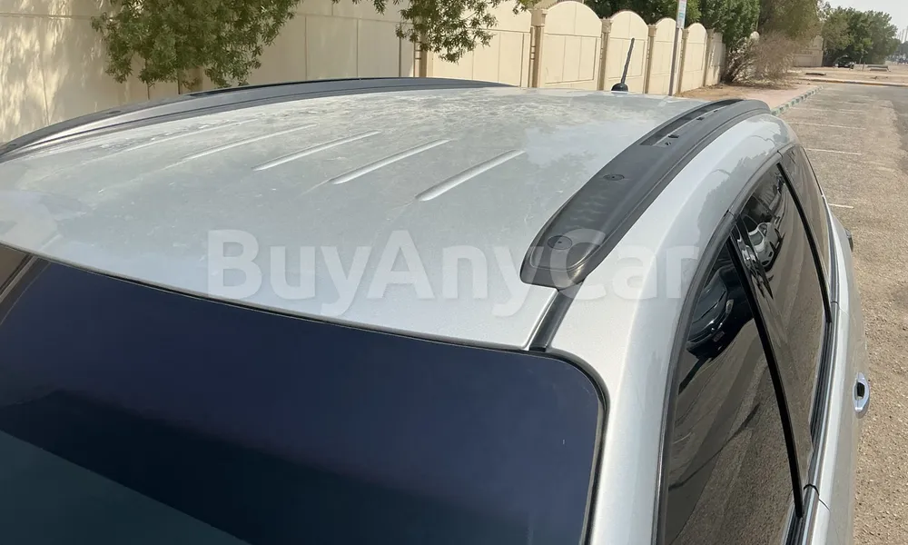 Vehicle photo 5