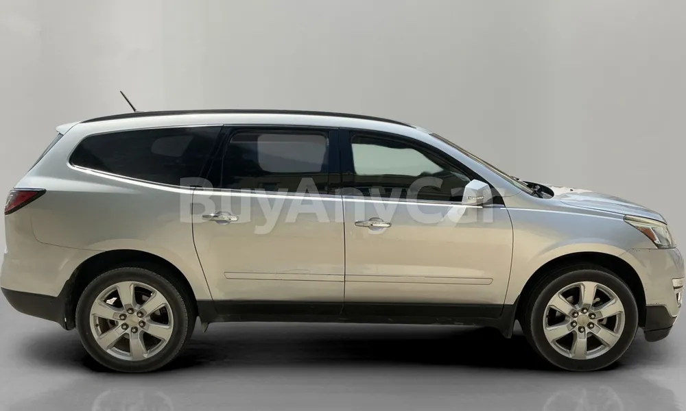 Vehicle photo 3