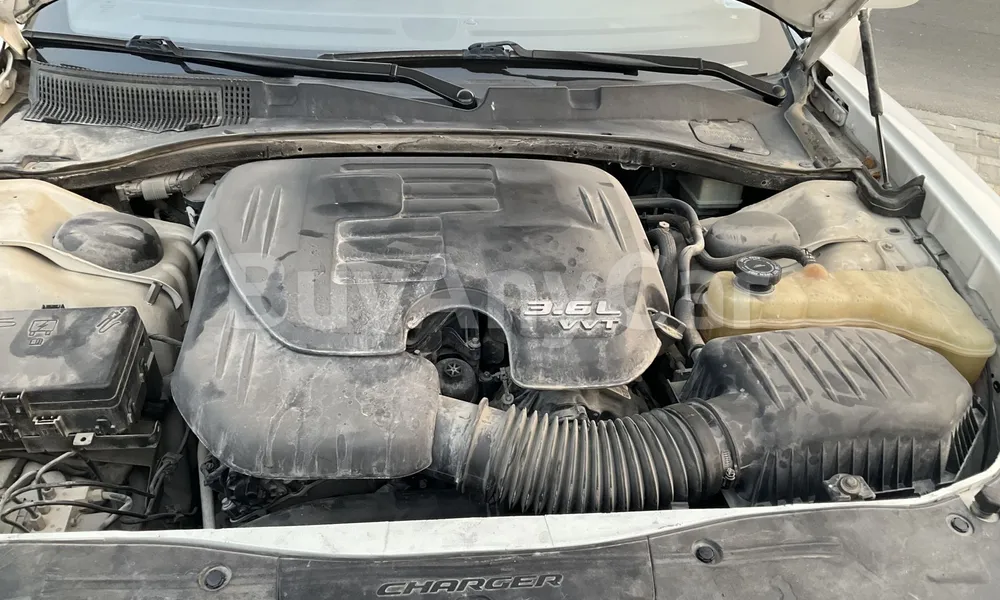 Vehicle photo 5