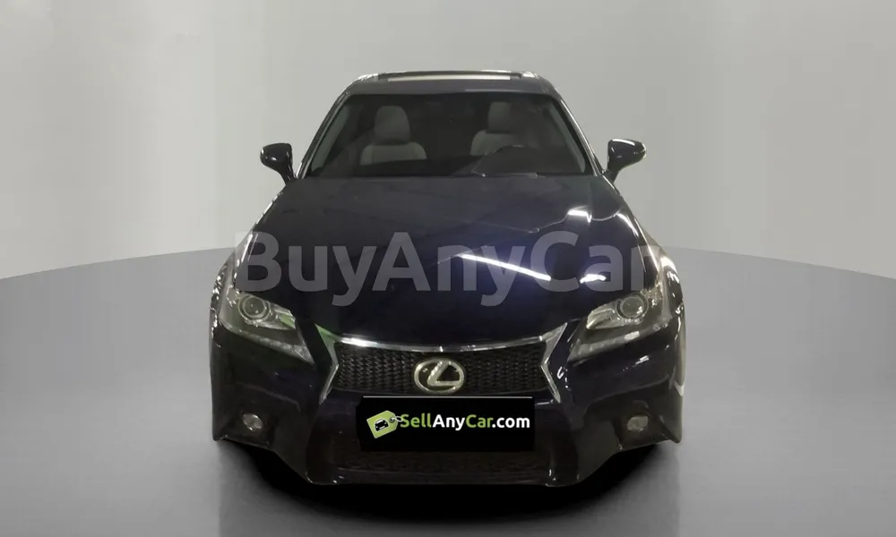 Vehicle photo 1
