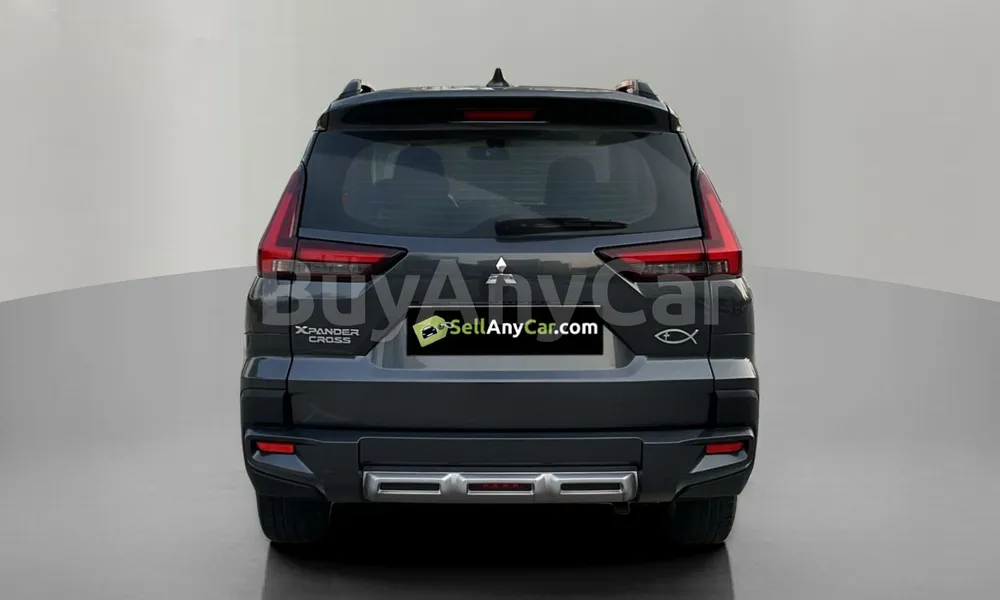 Vehicle photo 2
