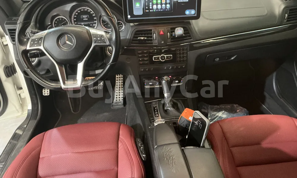 Vehicle photo 9