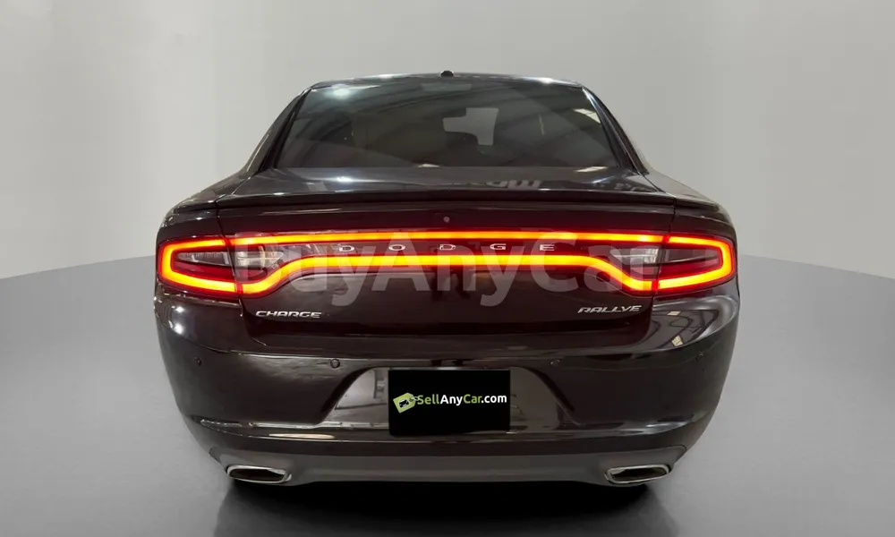 Vehicle photo 2