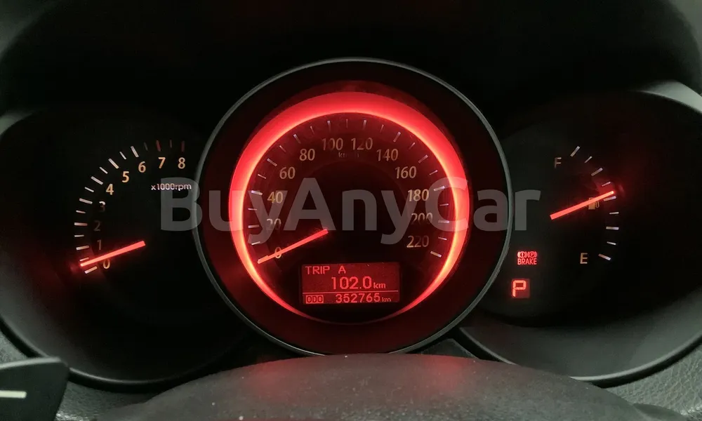 Vehicle photo 7