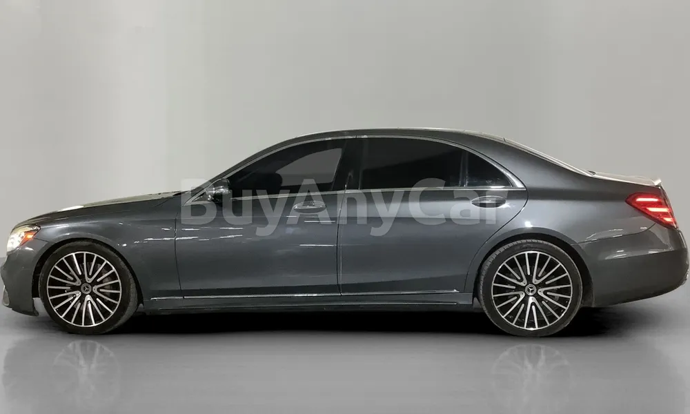 Vehicle photo 6