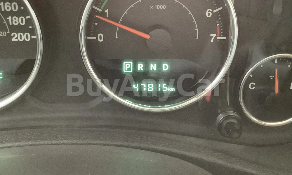 Vehicle photo 8