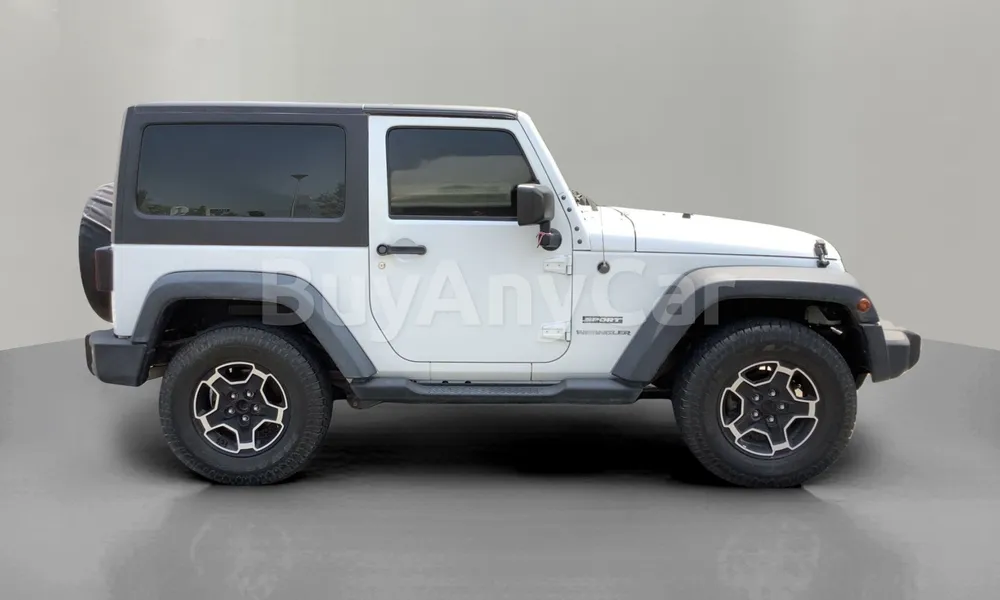 Vehicle photo 4