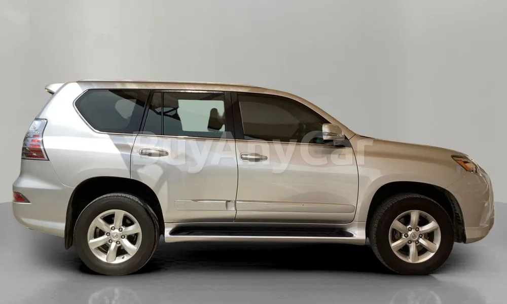 Vehicle photo 3