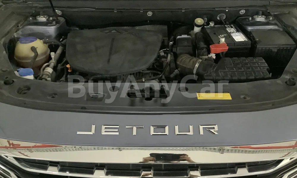Vehicle photo 6