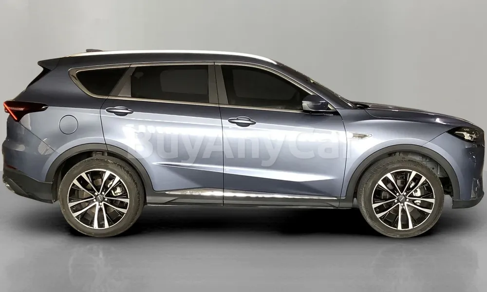 Vehicle photo 3
