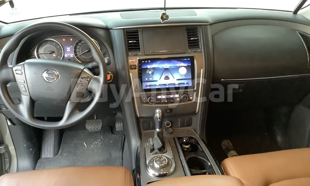 Vehicle photo 7