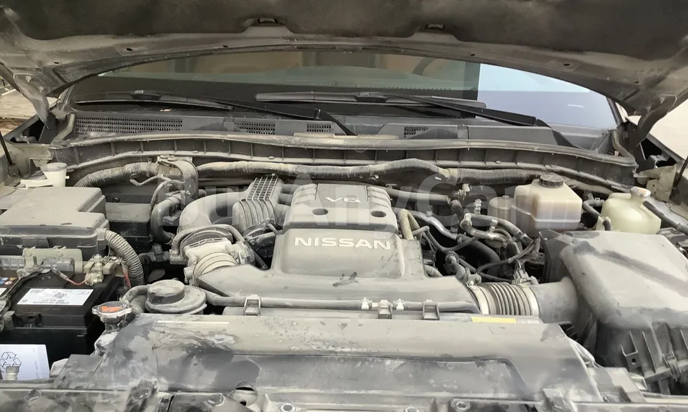 Vehicle photo 6