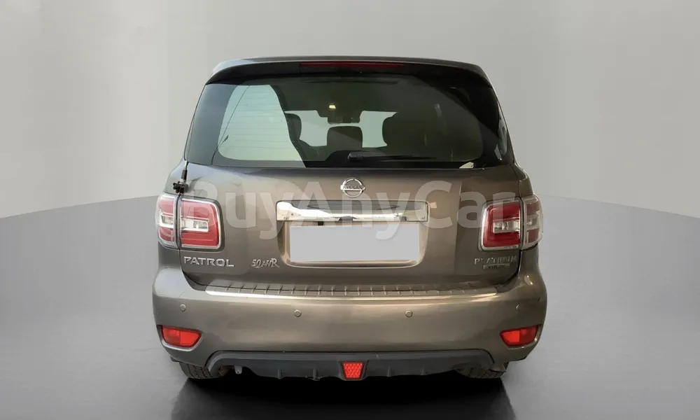 Vehicle photo 2