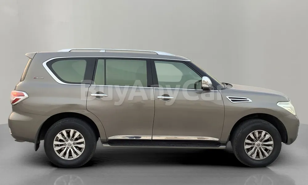 Vehicle photo 3