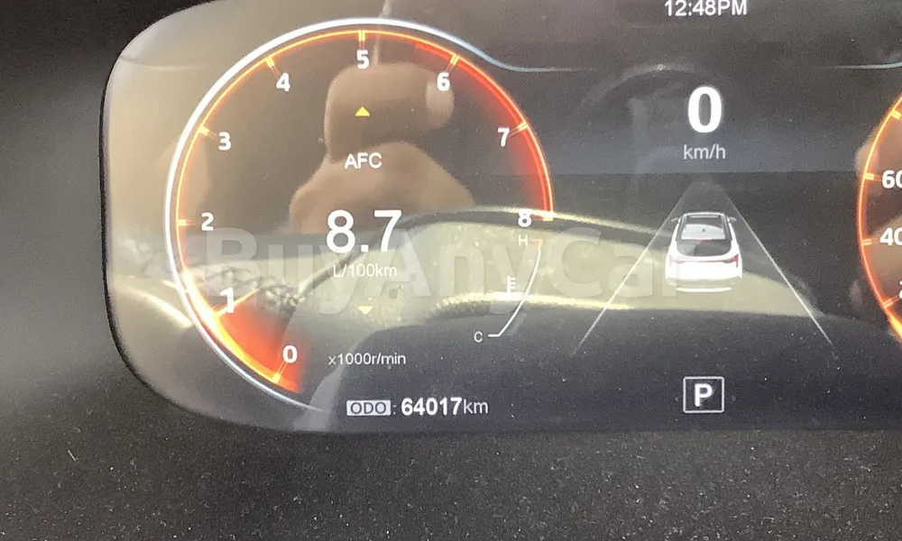 Vehicle photo 8