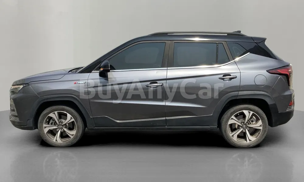 Vehicle photo 4