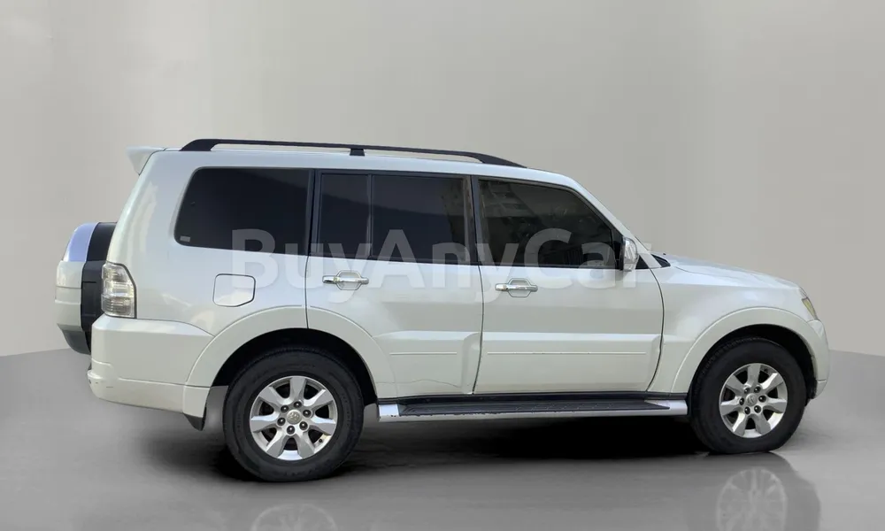 Vehicle photo 4