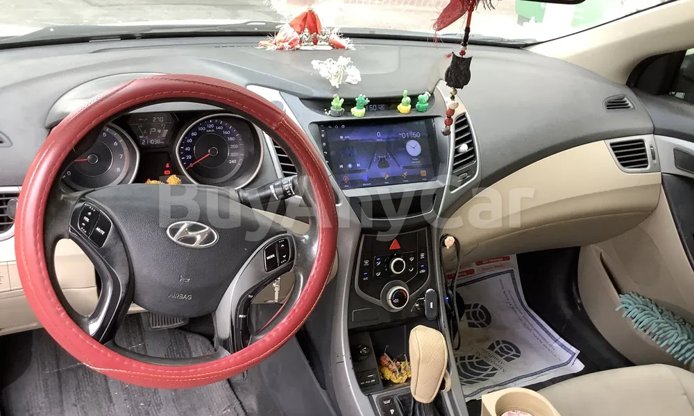 Vehicle photo 8